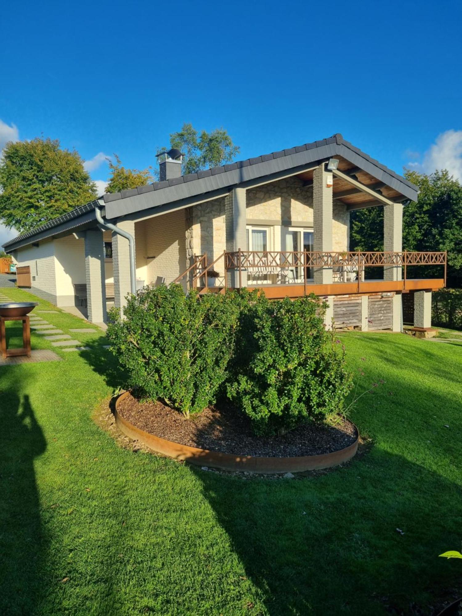 Lac Achette Au Lac Butgenbach Exterior photo
